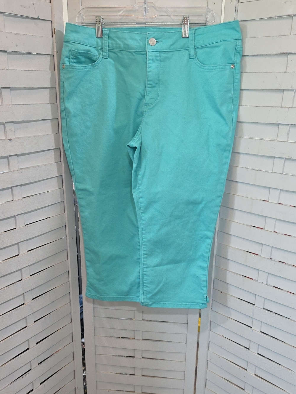 St. Johns Bay Aqua Stretch Cotton Capri Pants Size 14